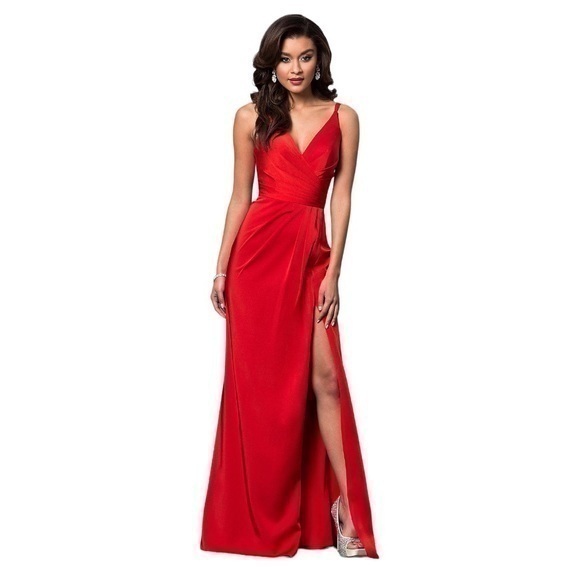 Faviana Sweetheart Neck Ruched Crisscross-Back Floor Length Dress Size 12